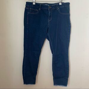 SO Jeans Dark Wash Denim Frayed Bottoms Casual Neutral